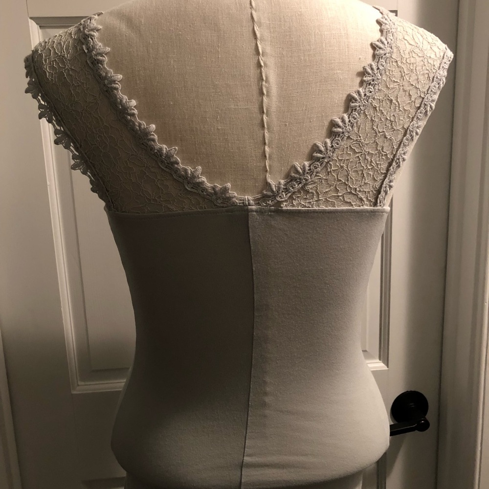 Lace top - Picture 2 of 3